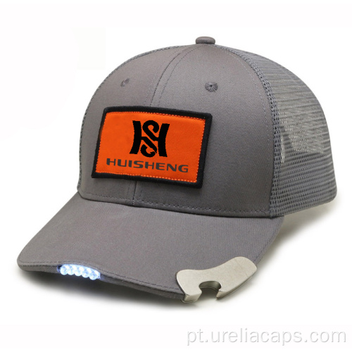 Chapéu de malha com luzes LED e abridor